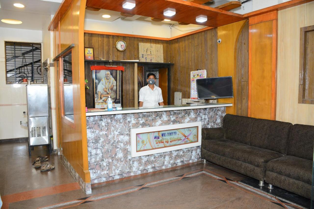 Dwarka Bhavan Hotel Shirdi Bagian luar foto